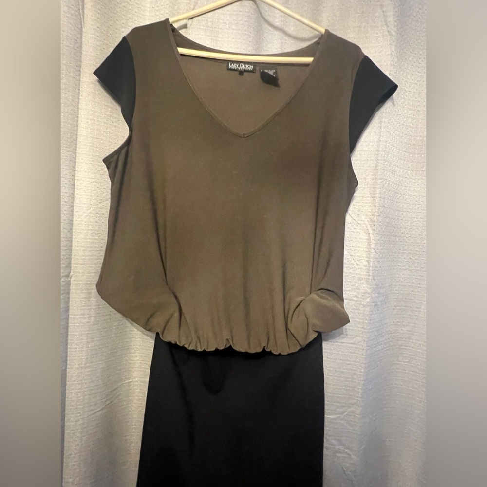 Lady Dutch V-Neck Dress - Vintage 2000’s